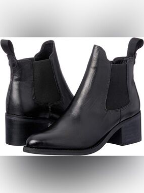 Tony Bianco Fraya Bootie, size 5